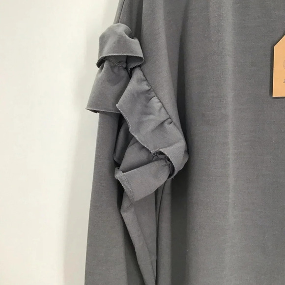 Kori America Women’s Ruffle Sleeve Casual Sweatshirt Grey NWT Size Small - Picture 4 of 6